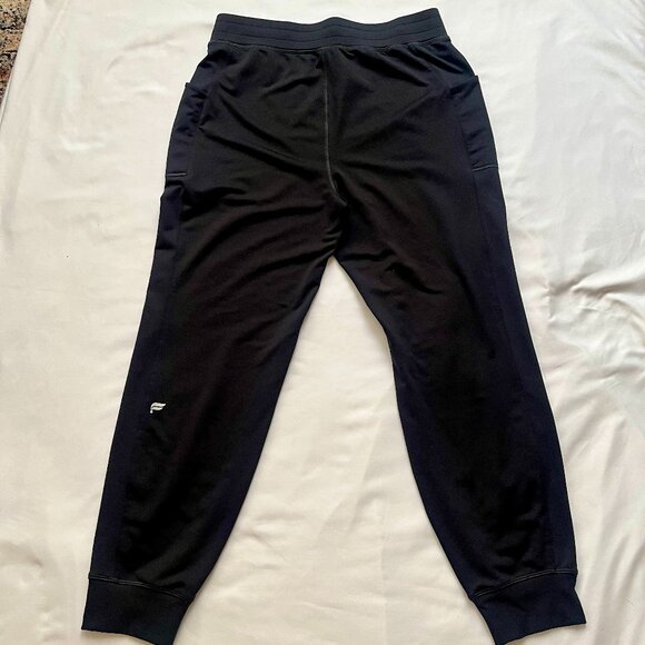 Fabletics On-The-Go Cold Weather Jogger Black Women’s Size Large - Picture 8 of 8